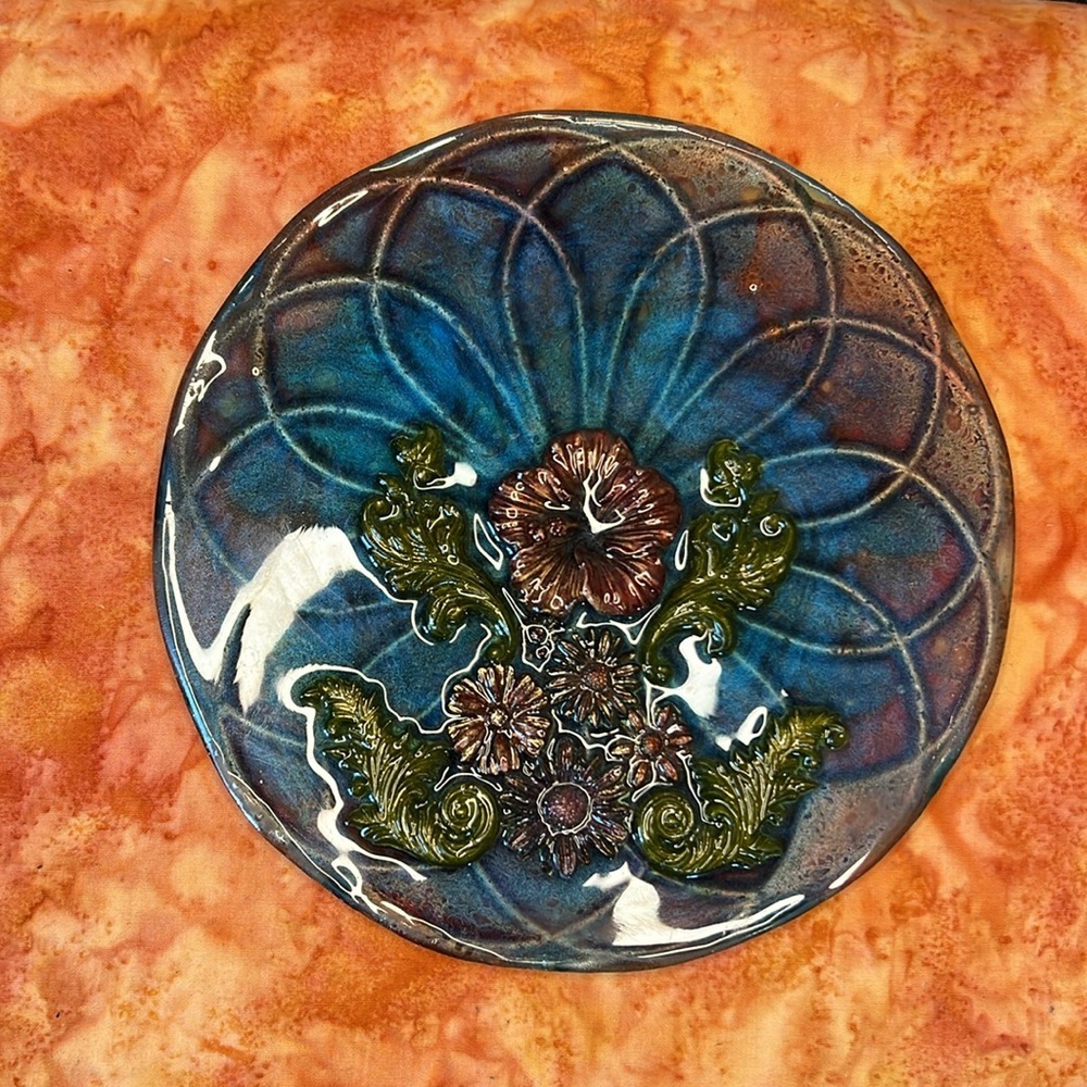 Geometric Floral Resin Art Disc - Picture 3 of 5